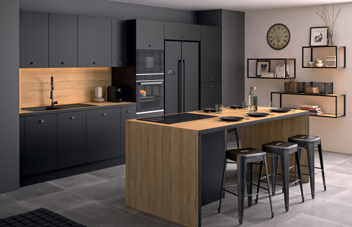 Une cuisine noire chic et intemporelle pour votre intérieur